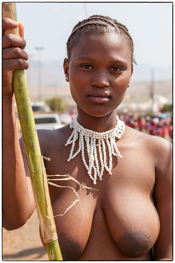 Royal Reed Dance - Jeune vierge - Photo Alain Besnard